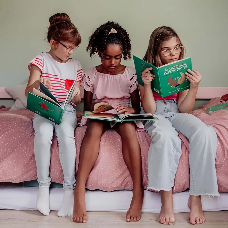 Livre Le petit illustré de l'intimité tome 3 Livre Le petit illustré de l'intimité tome 3